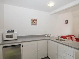 The Claremont Motels & Apartments