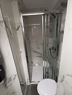 M & J Central Suites