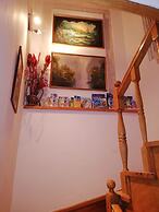 M & J Central Suites