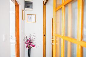 M & J Central Suites