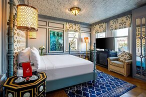Hagia Sofia Mansions Istanbul, Curio Collection by Hilton