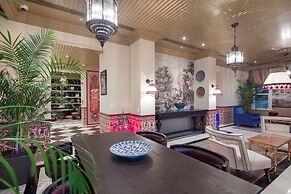 Hagia Sofia Mansions Istanbul, Curio Collection by Hilton