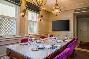 Hagia Sofia Mansions Istanbul, Curio Collection by Hilton