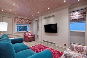 Hagia Sofia Mansions Istanbul, Curio Collection by Hilton