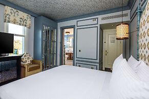 Hagia Sofia Mansions Istanbul, Curio Collection by Hilton