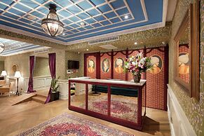 Hagia Sofia Mansions Istanbul, Curio Collection by Hilton