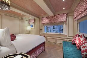 Hagia Sofia Mansions Istanbul, Curio Collection by Hilton