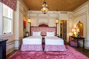 Hagia Sofia Mansions Istanbul, Curio Collection by Hilton