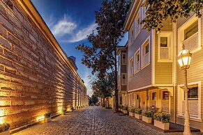 Hagia Sofia Mansions Istanbul, Curio Collection by Hilton