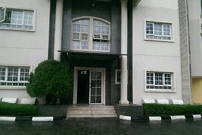 Perfect Havens at Noah's Court