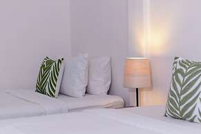 River Retreat Boutique Hotel