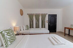 River Retreat Boutique Hotel