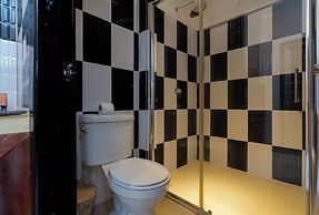 River Retreat Boutique Hotel