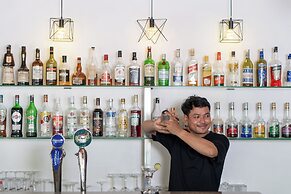 River Retreat Boutique Hotel