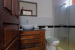 River Retreat Boutique Hotel