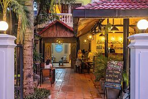 River Retreat Boutique Hotel