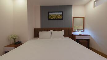 Canary Nha Trang Hotel