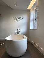 Unique Luxury Escapes