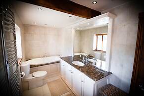 Unique Luxury Escapes