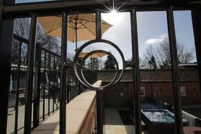 Unique Luxury Escapes