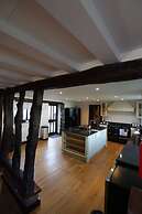 Unique Luxury Escapes