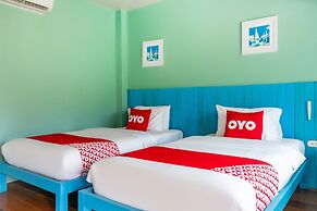 OYO 929 100 Boutique Hotel