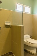 OYO 929 100 Boutique Hotel