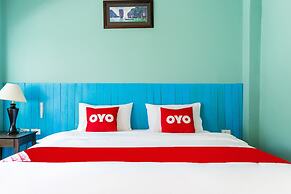 OYO 929 100 Boutique Hotel