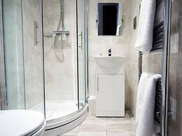 The Rose & Crown Free House