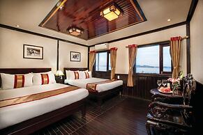 Halong Moonlight Cruises