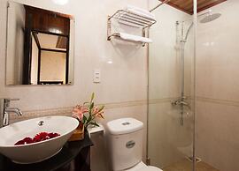 Halong Moonlight Cruises