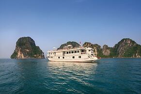 Halong Moonlight Cruises