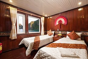 Halong Moonlight Cruises