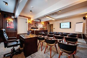 Amber Design Residence