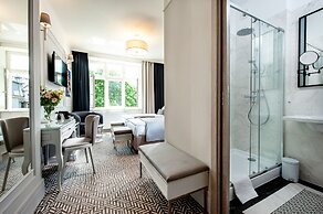 Amber Design Residence