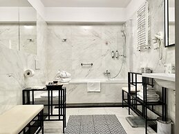 Amber Design Residence