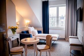 Amber Design Residence