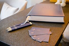 Amber Design Residence