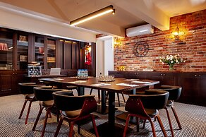 Amber Design Residence