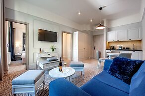 Amber Design Residence