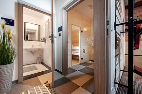 Amber Design Residence