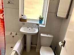 Huku Kwetu - Chelsea Garden