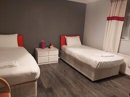 Huku Kwetu - Chelsea Garden