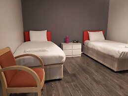 Huku Kwetu - Chelsea Garden