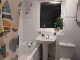 Huku Kwetu - Chelsea Garden