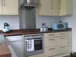 Huku Kwetu - Chelsea Garden