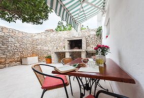 Guest House Mara