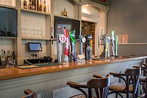 Greenway Manor Hotel