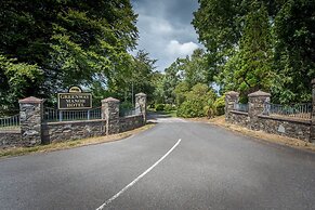 Greenway Manor Hotel