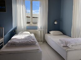 Kustnära Vandrarhem - Hostel